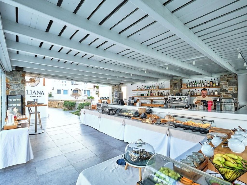 Liana Beach Hotel & Spa
