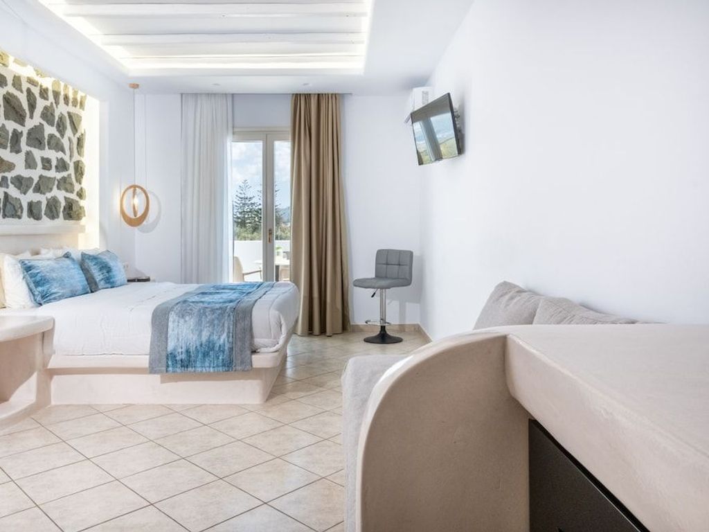 Liana Beach Hotel & Spa