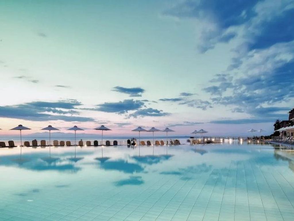 Apostolata Island Resort