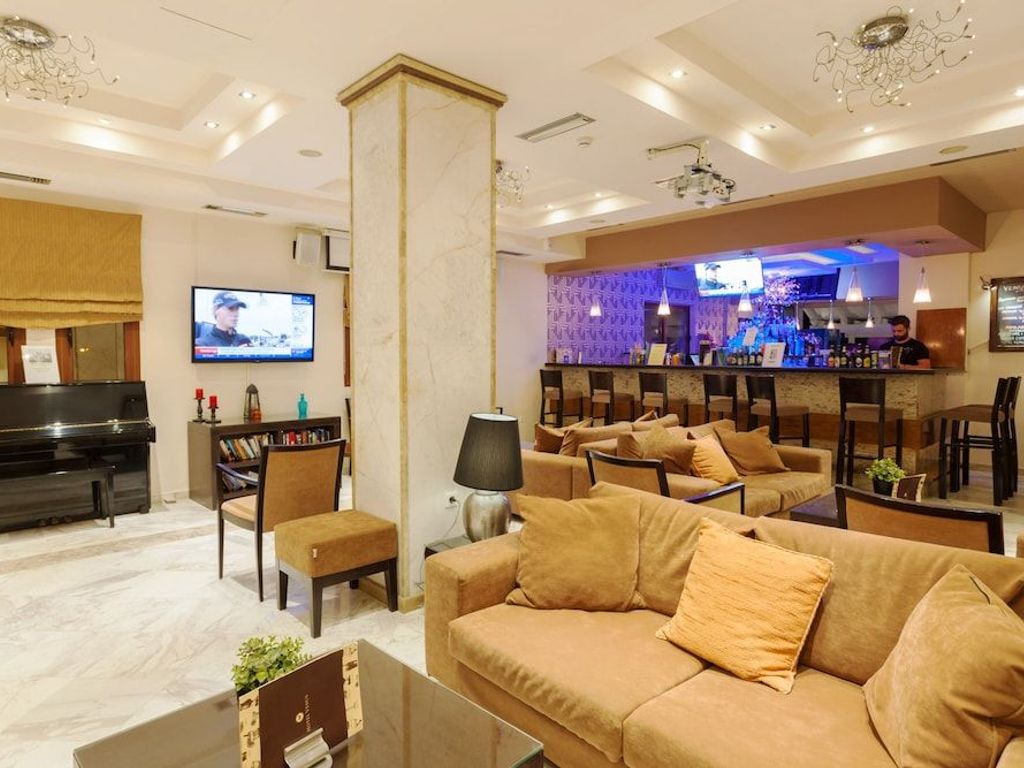 Venus Hotel & Suites