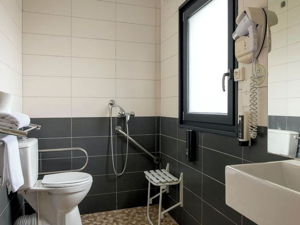 B&B HOTEL BOLLENE