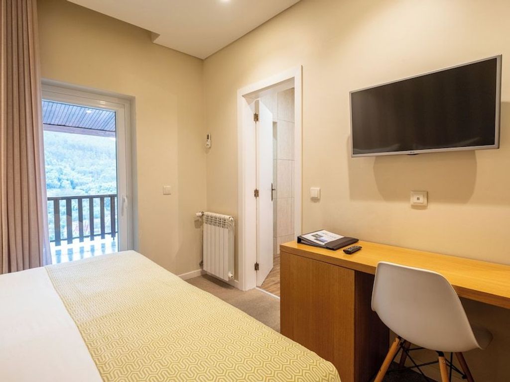 Adelaide Hotel