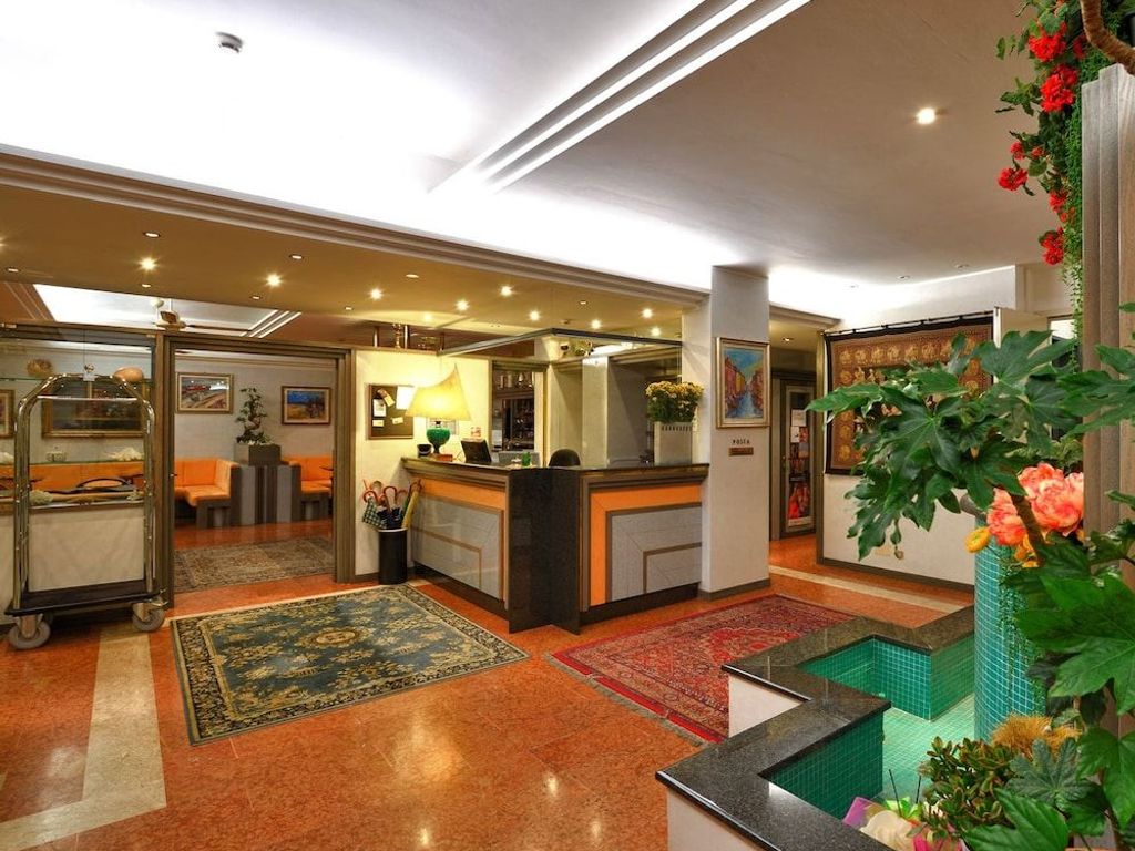 Hotel Niagara