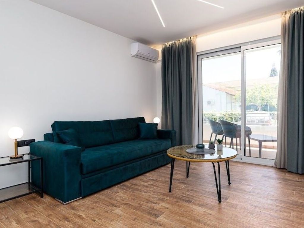 Sirocco Hotel