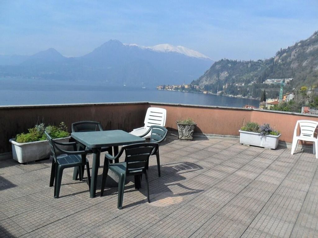Flat Fiumelatte Terrace lake view