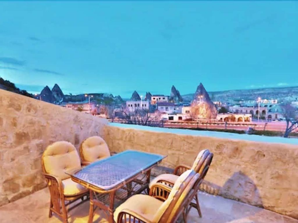 Elysée Cave House