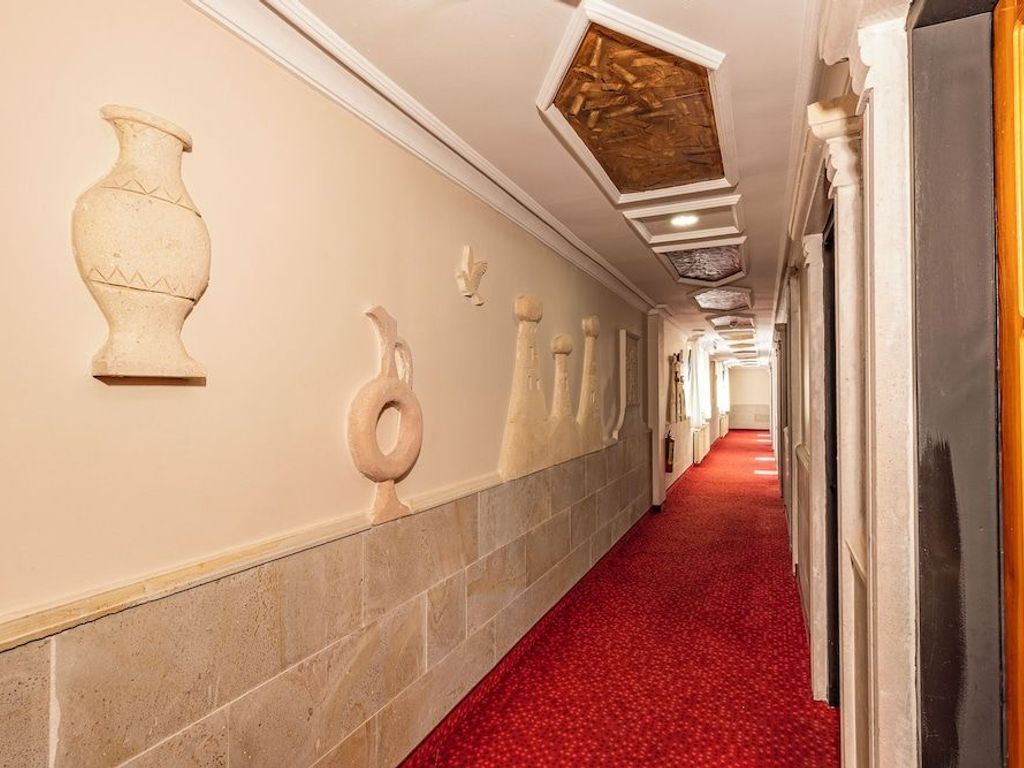 Ciner Hotel