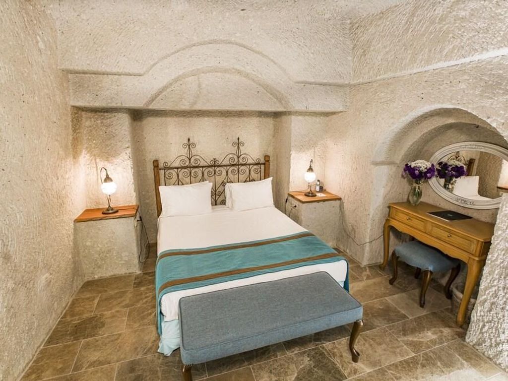 Imperial Cave Suites & Spa
