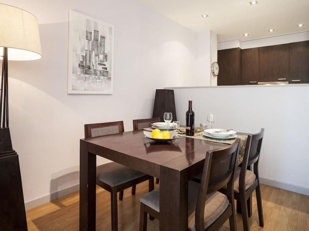 Short Stay Group Camp Nou Serviced Apartments