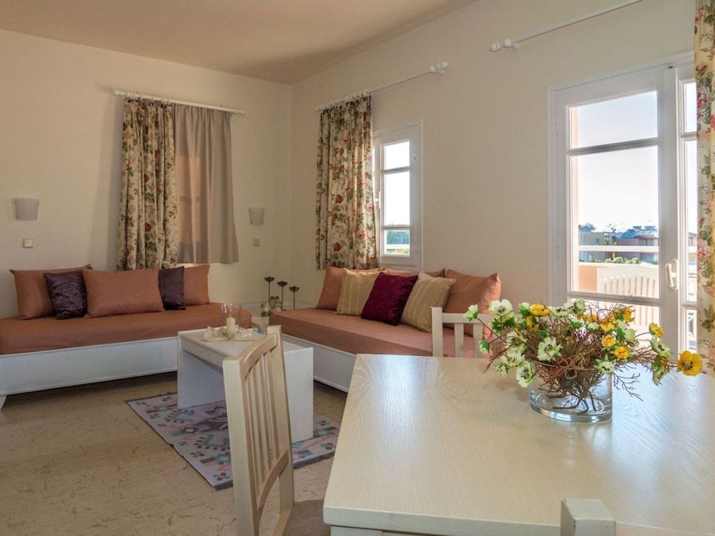 Manolis Apartments