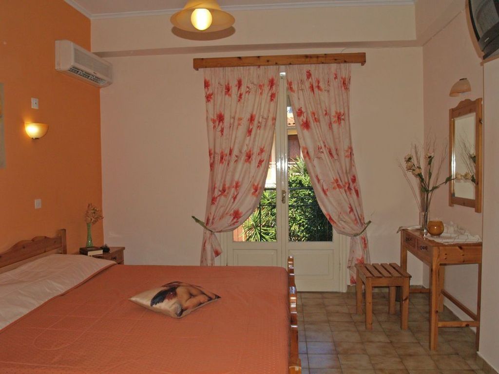 Elli-Marina Studios & Apartments