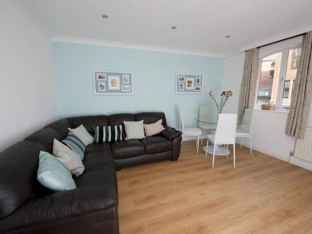 Apartment 5 York