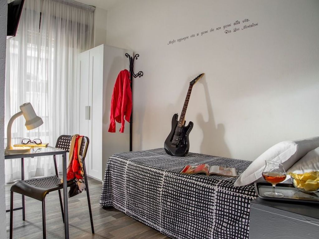 Radio Hotel
