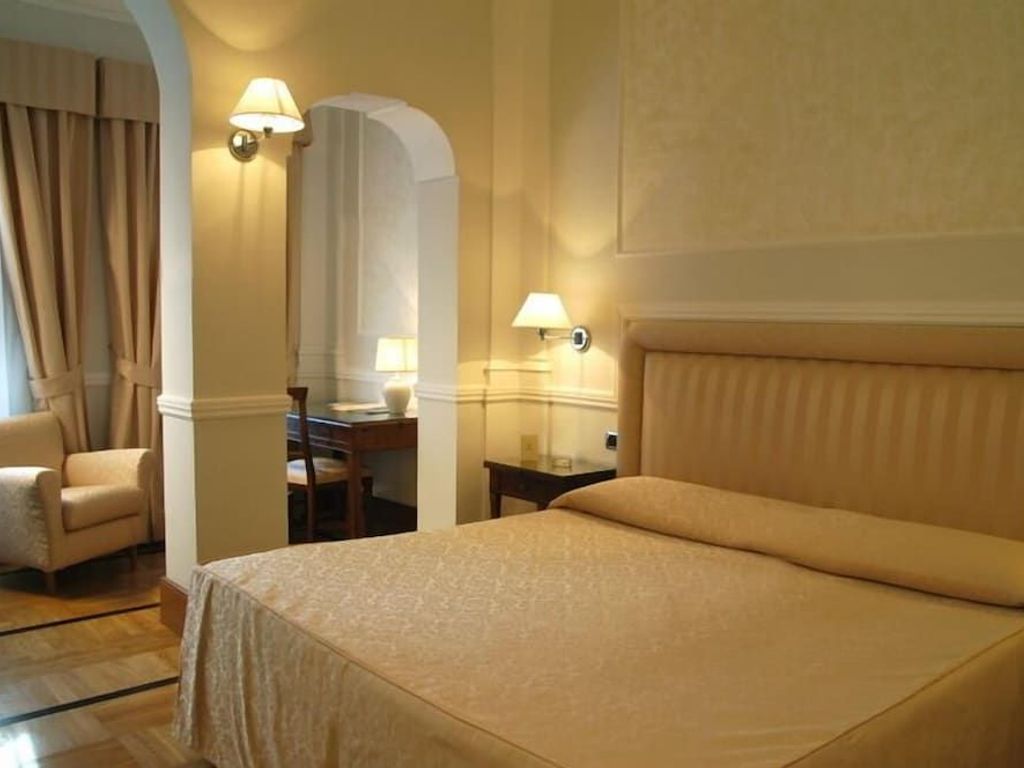 Hotel Flora
