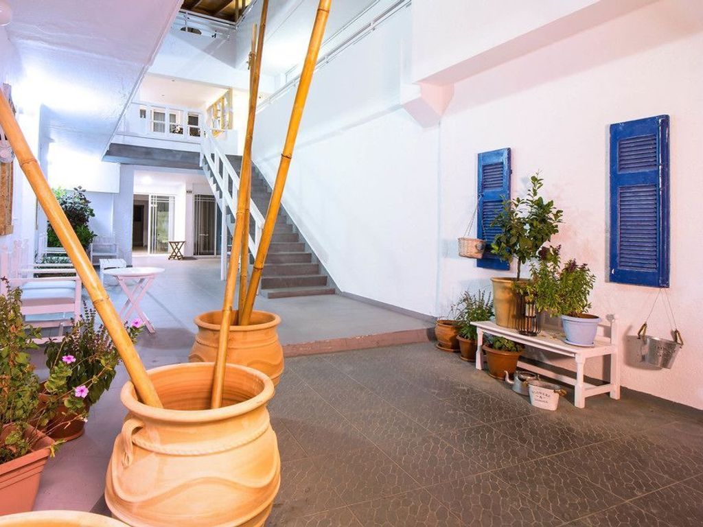 Tinas Plus - ex Tinas Studios