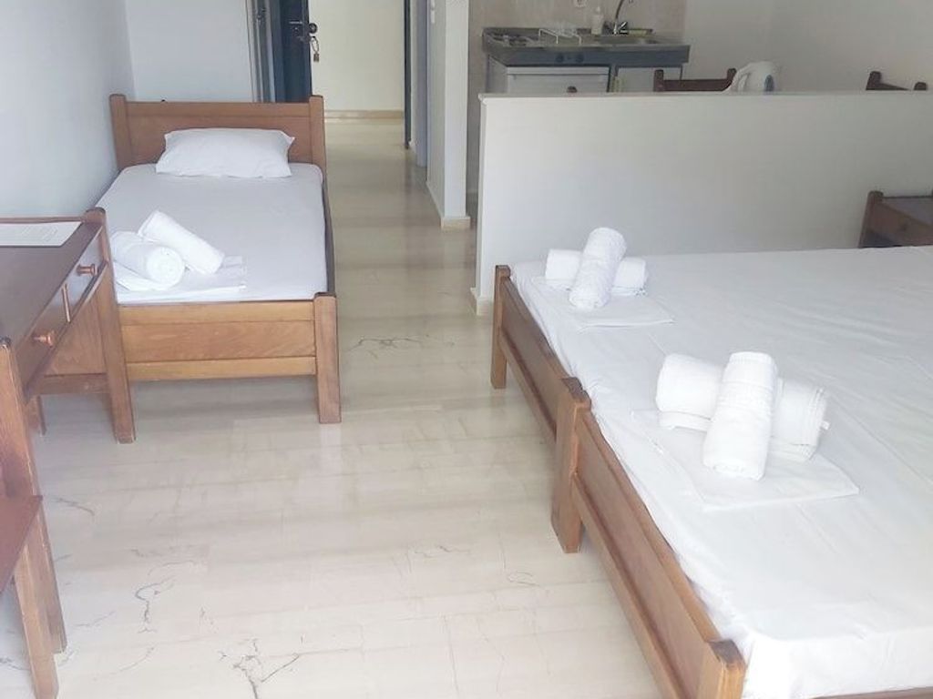 Filoxenia Hotel & Apartments