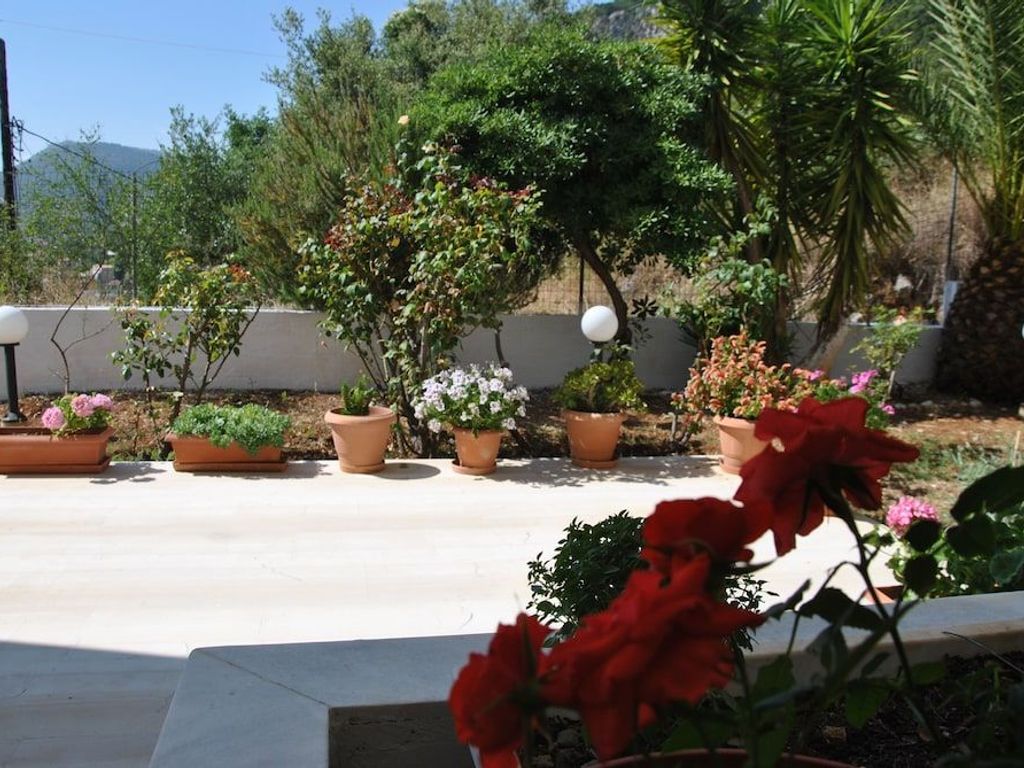 Filoxenia Hotel & Apartments