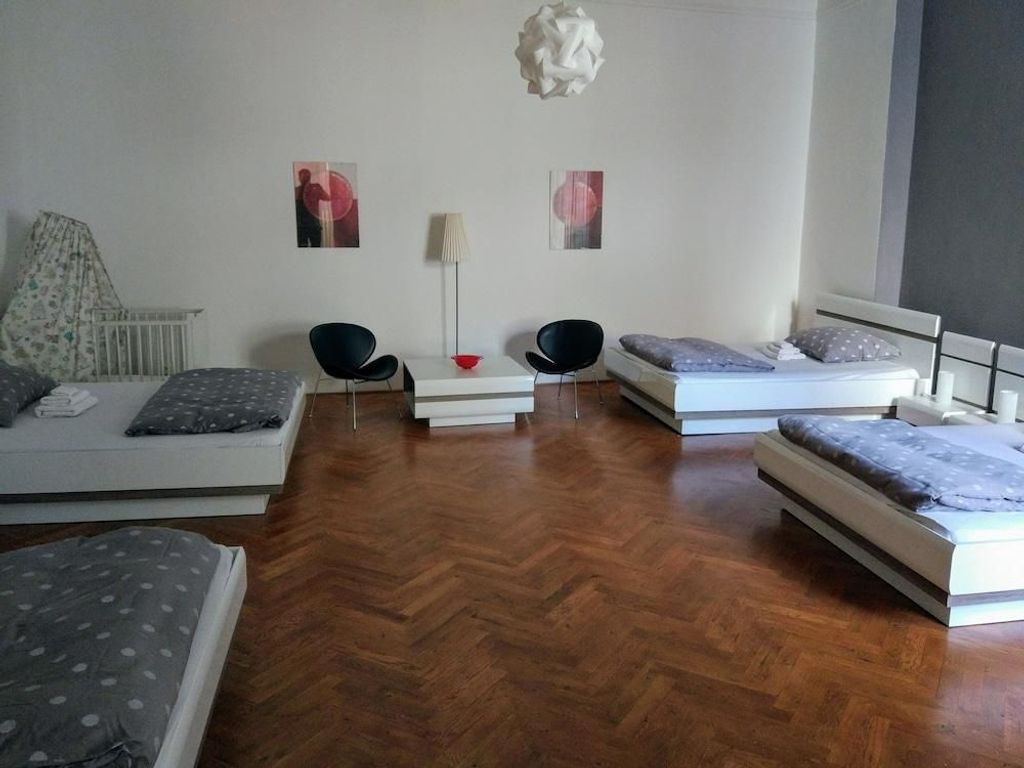 Apartments Tynska 7