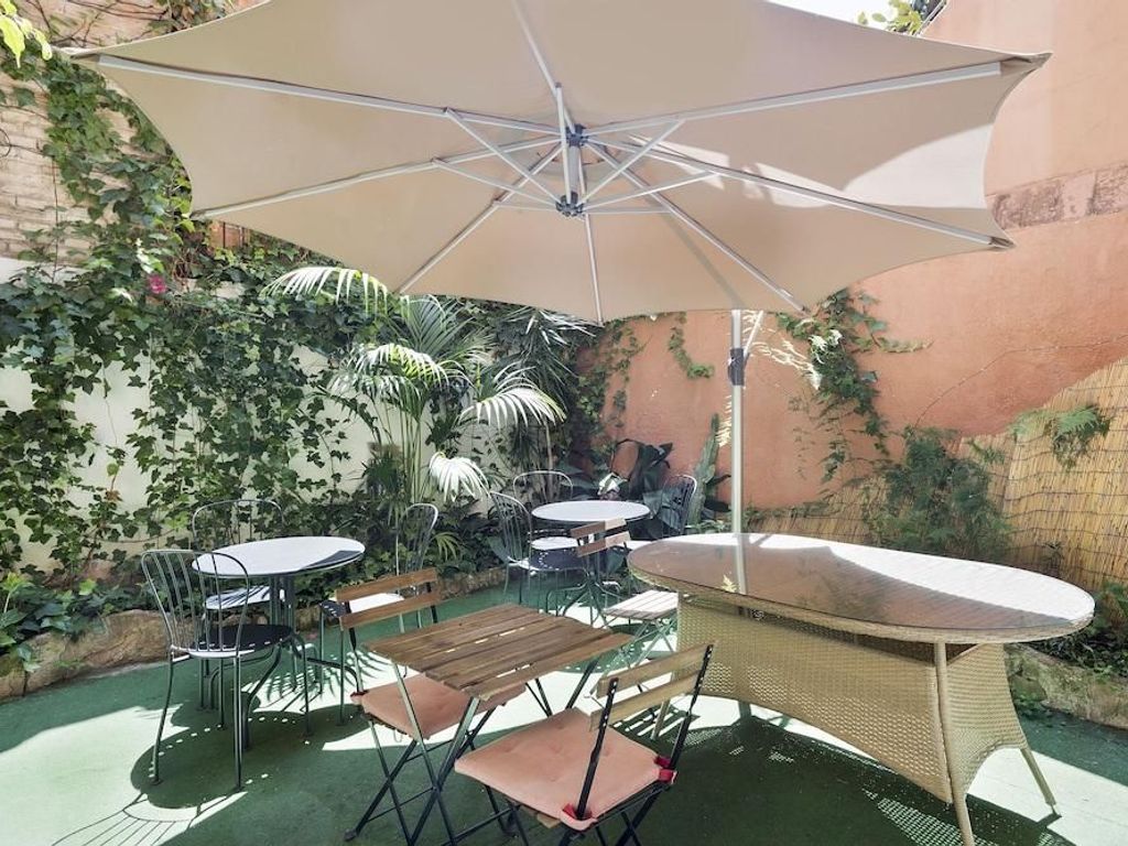Casa Barcelo Hostel
