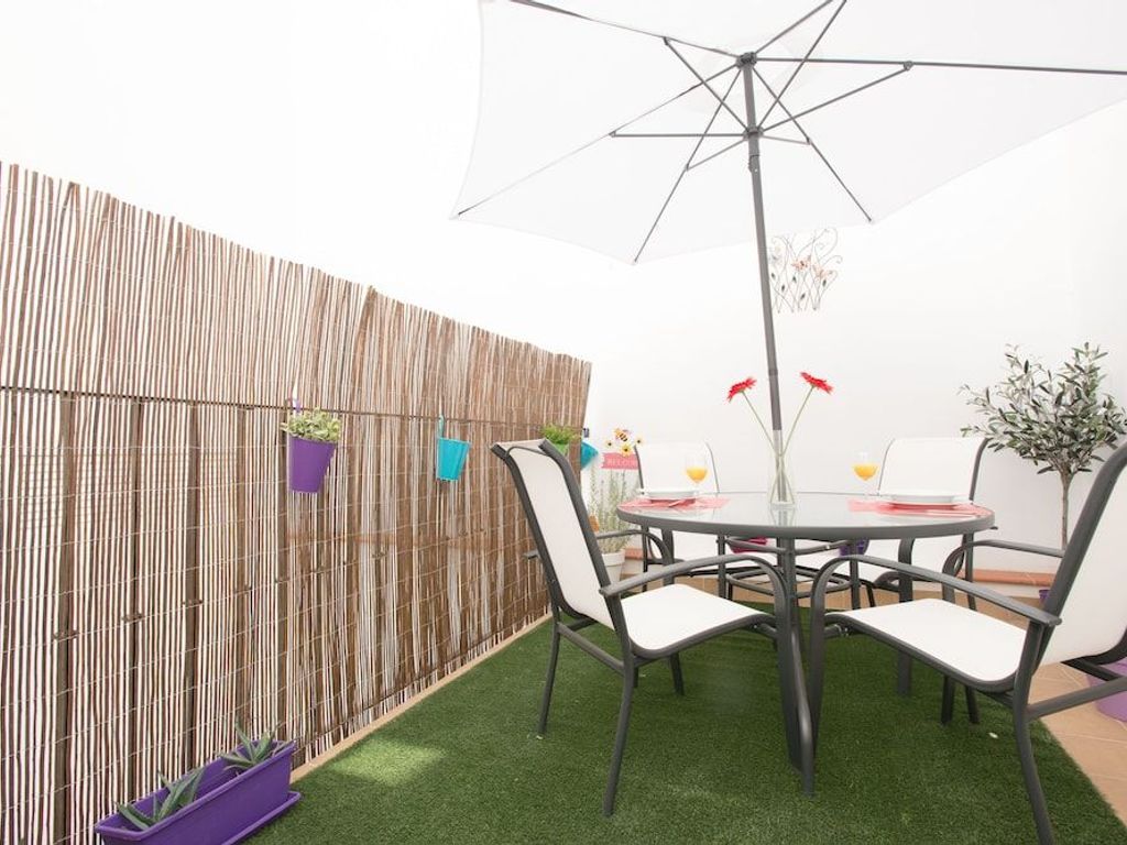 The Zentral Suites & Apartments