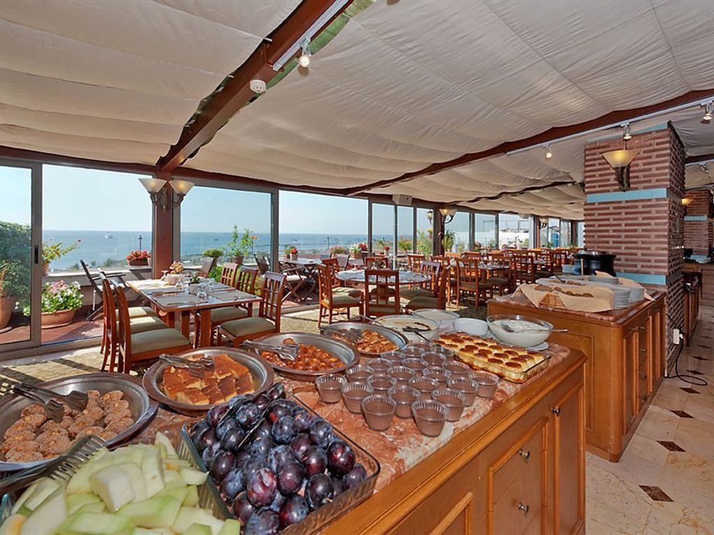 Aziyade Hotel