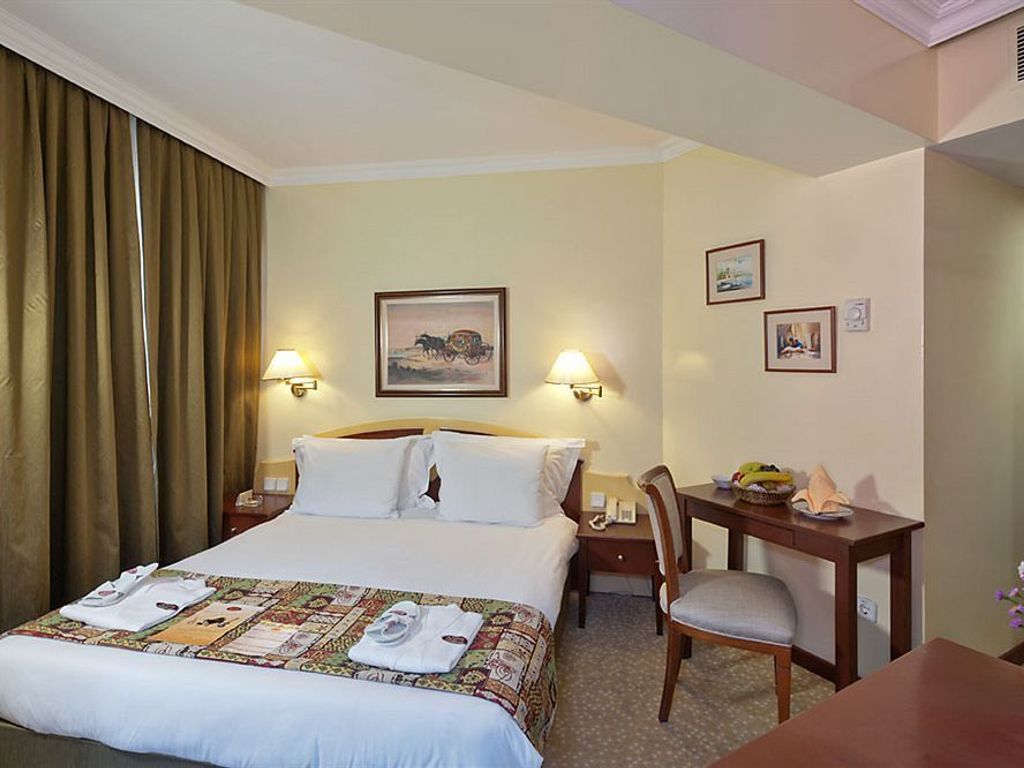 Aziyade Hotel