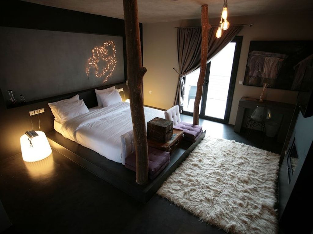 Oniropetra Boutique Hotel