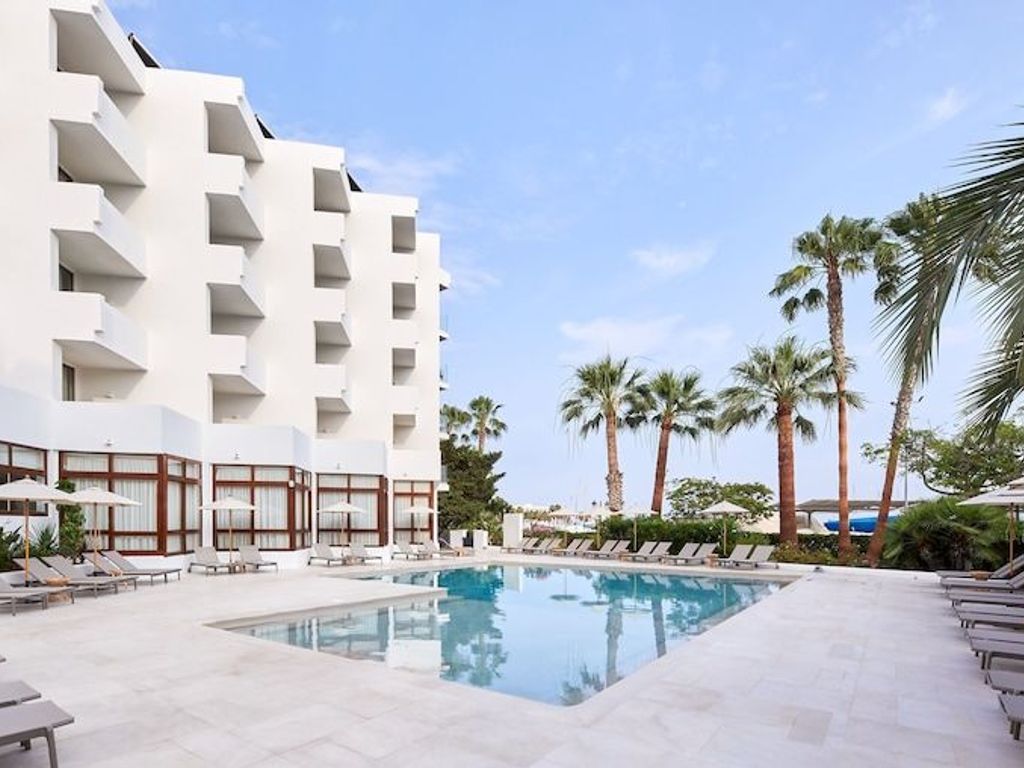 Hotel Tres Torres