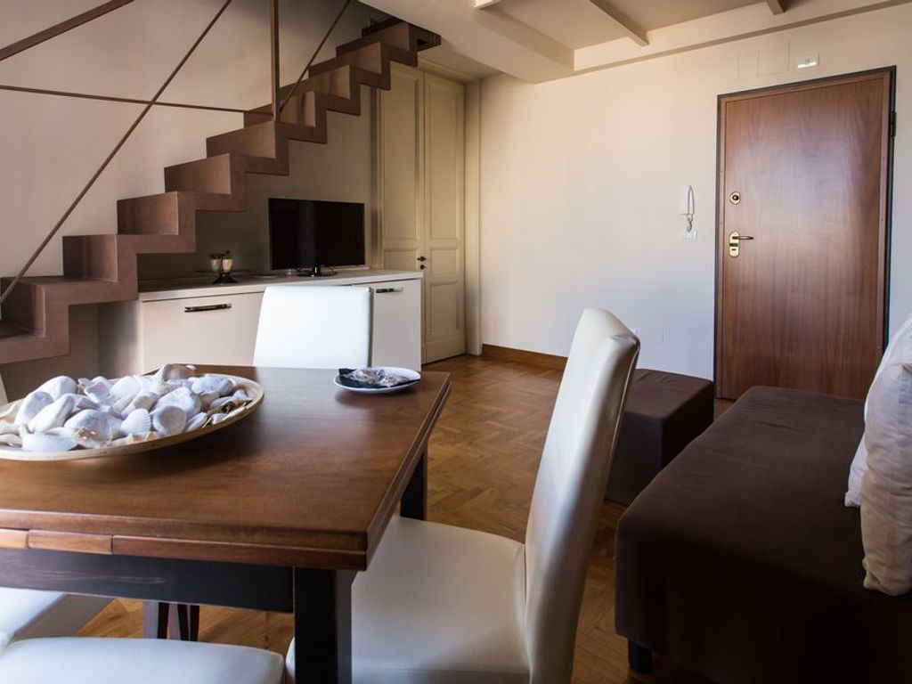 Ferrini Home Residence 150