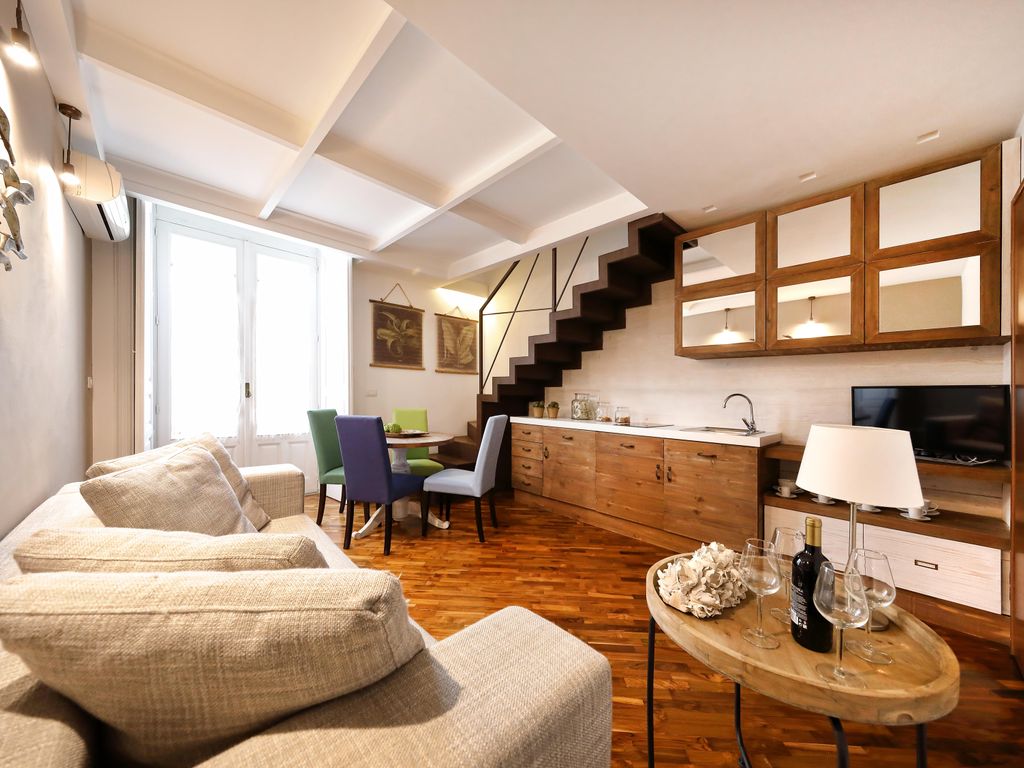 Ferrini Home Residence 150