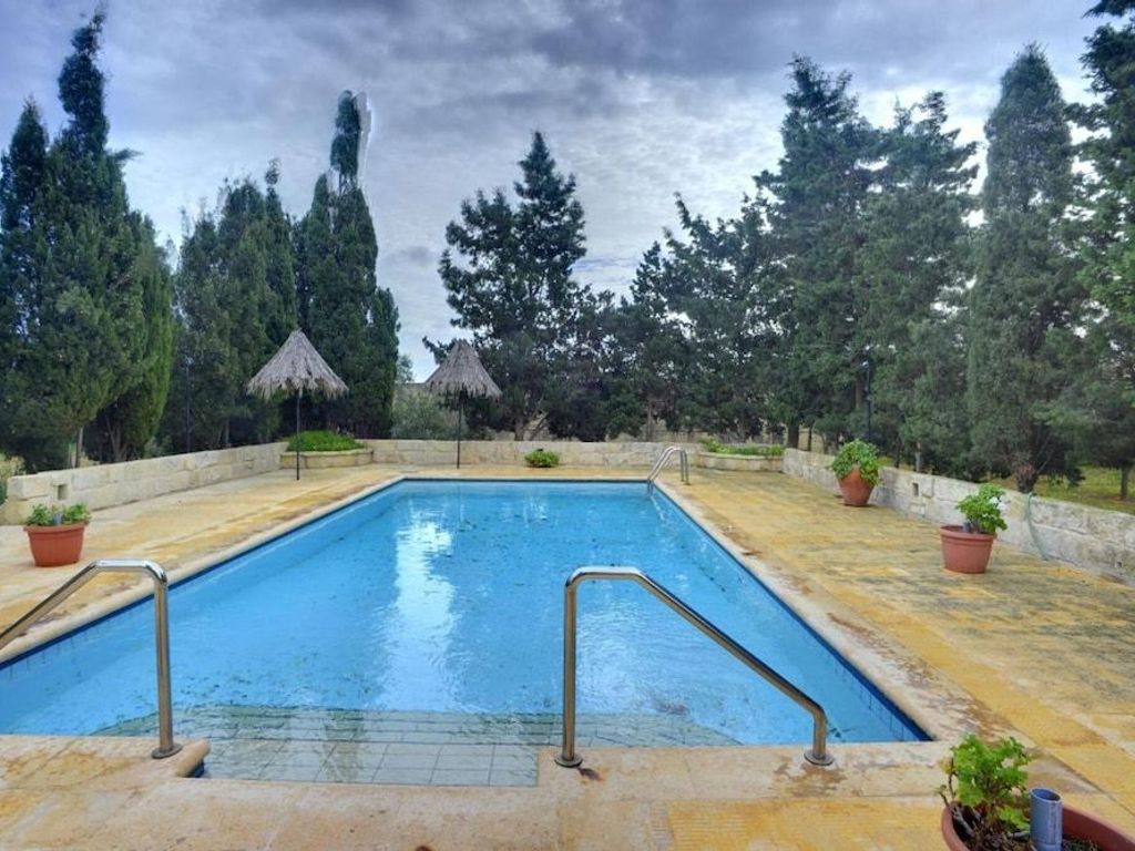 Ta' Bertu Host Family Bed & Breakfast