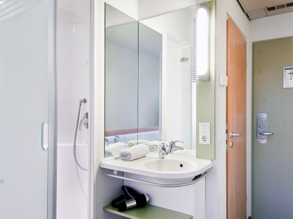 B&B HOTEL Köln-Marsdorf