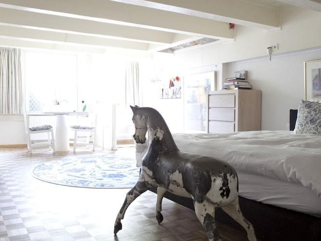 Bed & Apartment Singel 96