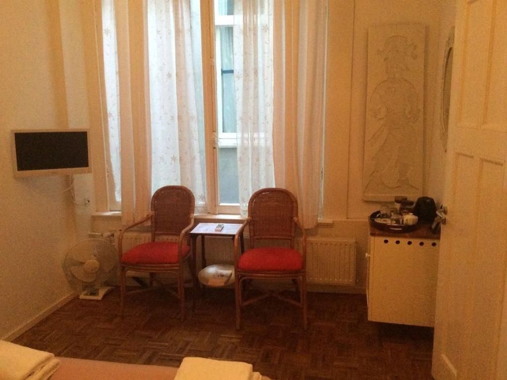 Truelove Antique and Guesthouse
