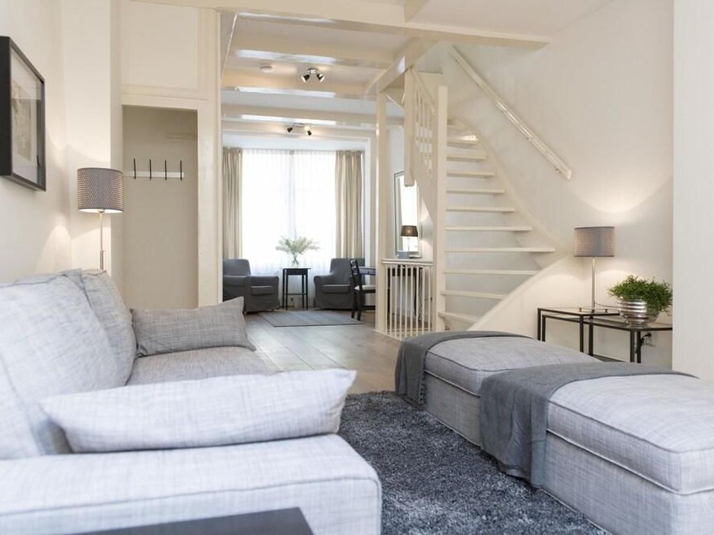 Stylish Canal House