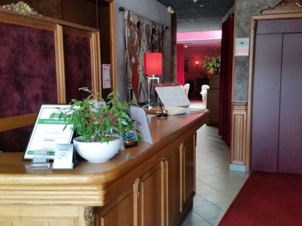 Hôtel porte Mars Reims gare centre