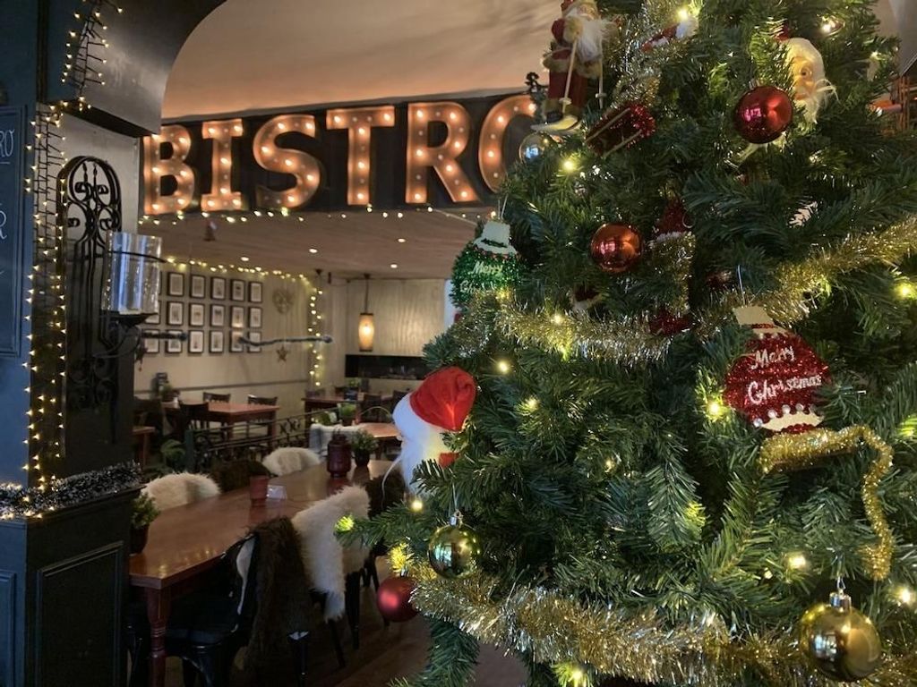 Le Bistro