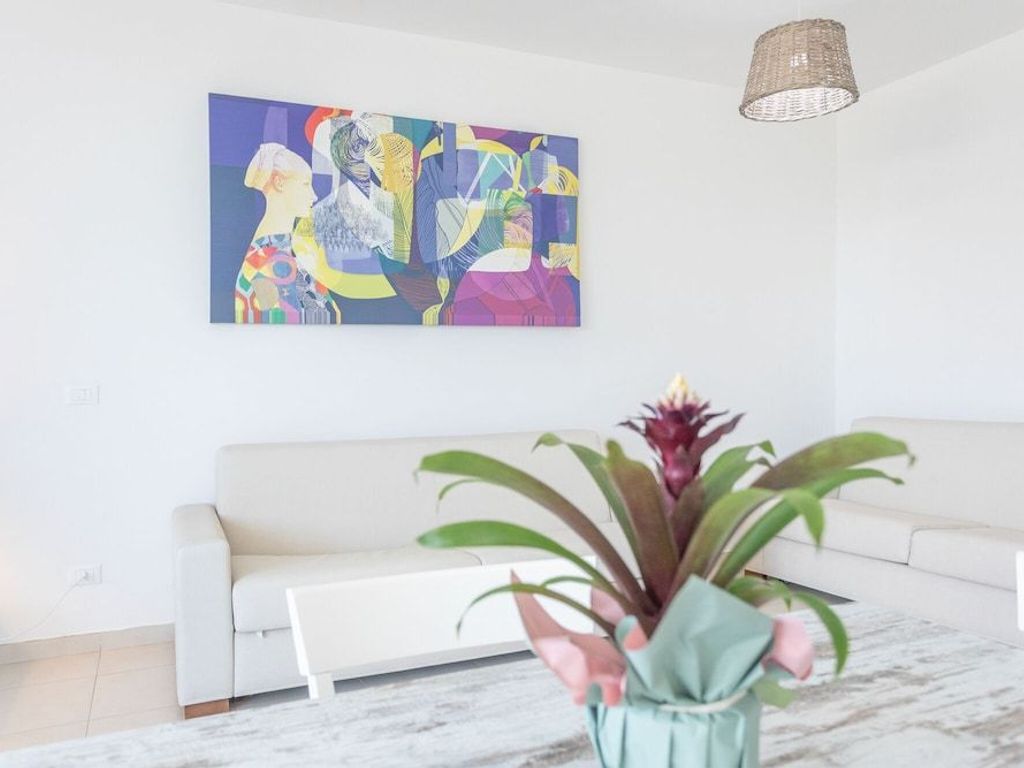 19 Summer Suites