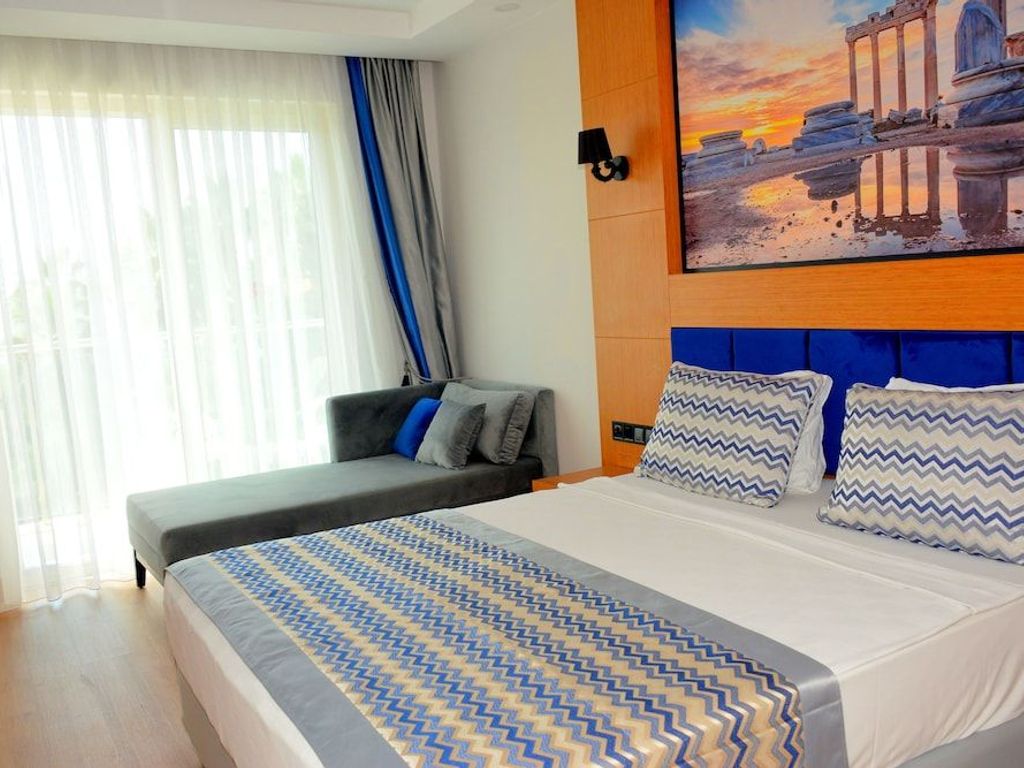 Sealife Buket Resort & Beach Hotel – All Inclusive