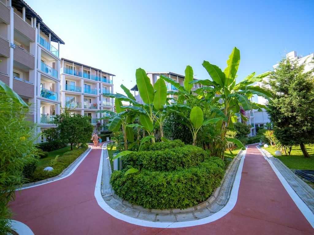 Sealife Buket Resort & Beach Hotel – All Inclusive