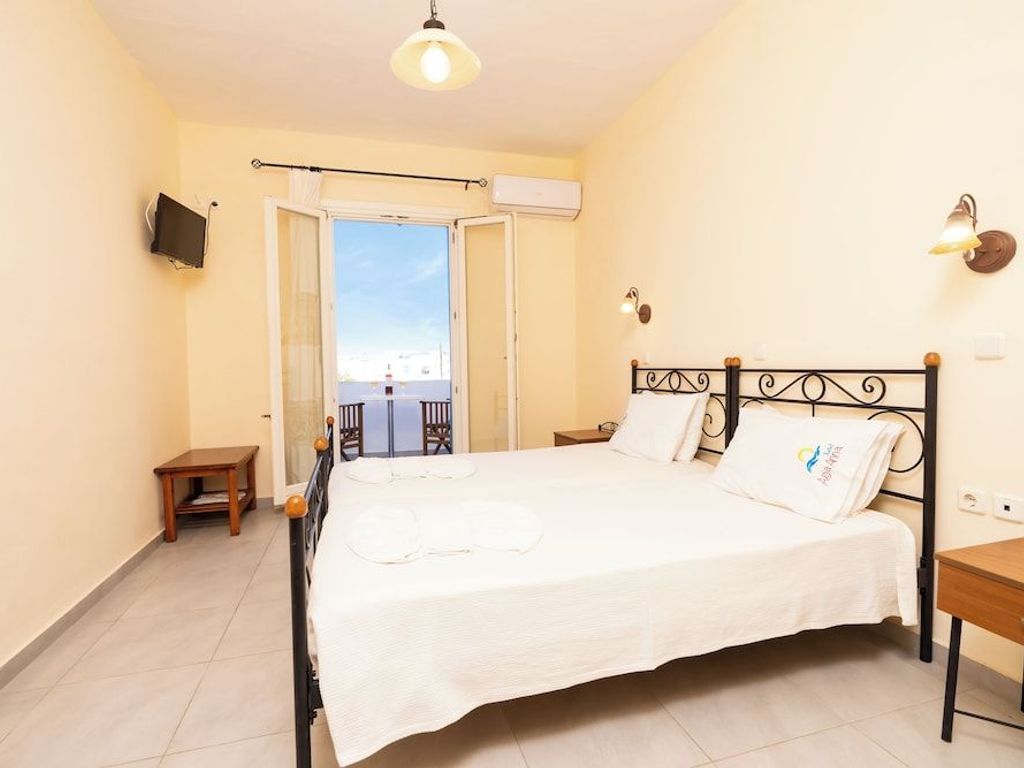 Agia Anna Hotel