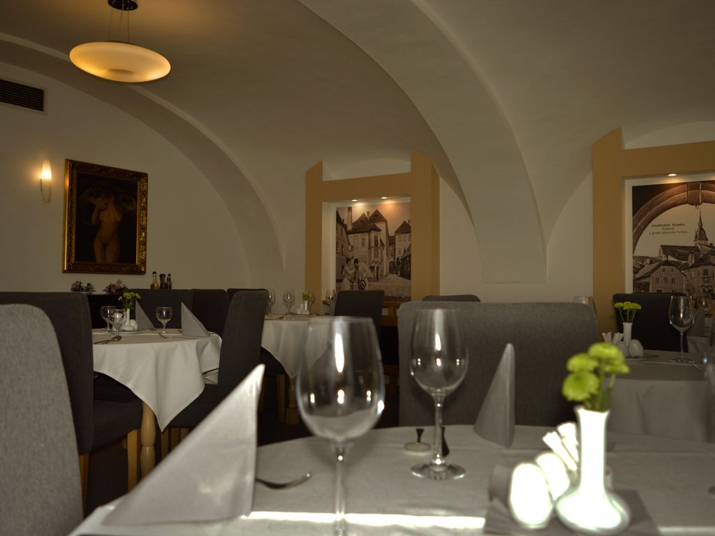 Hotel Bílá paní