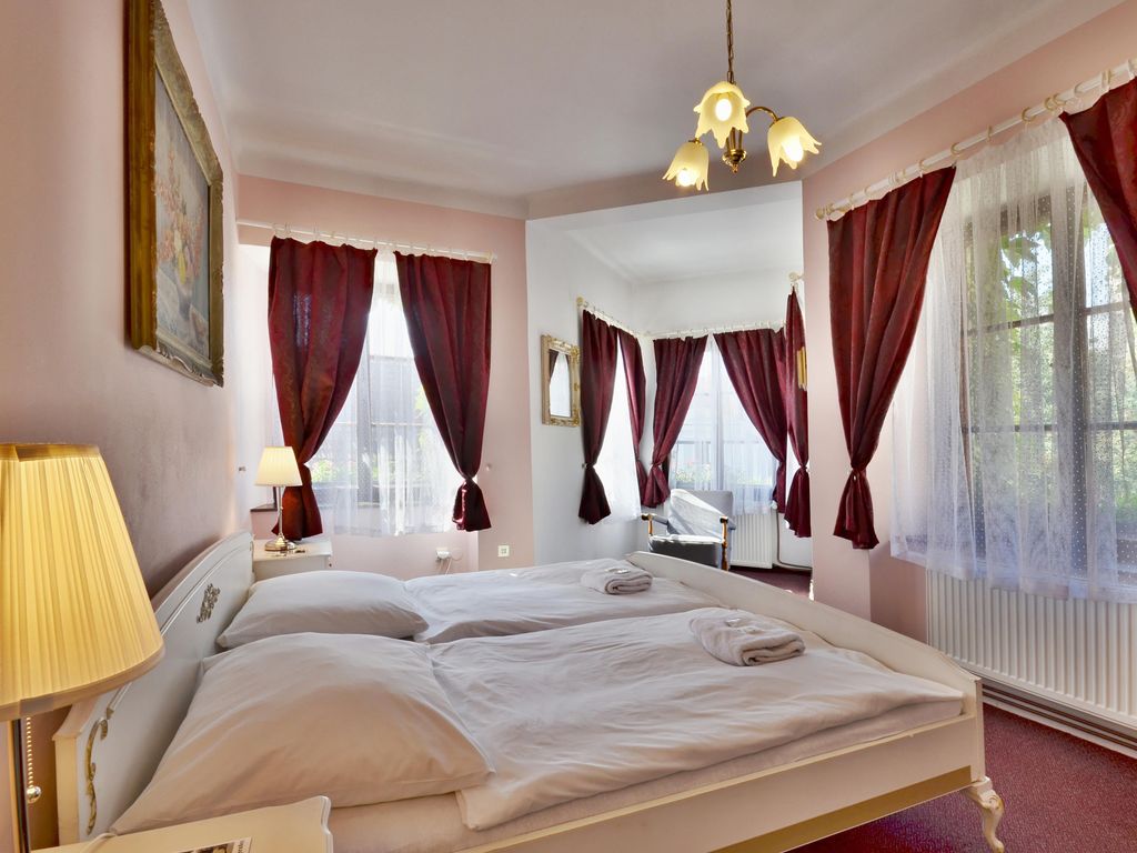Hotel Bílá paní