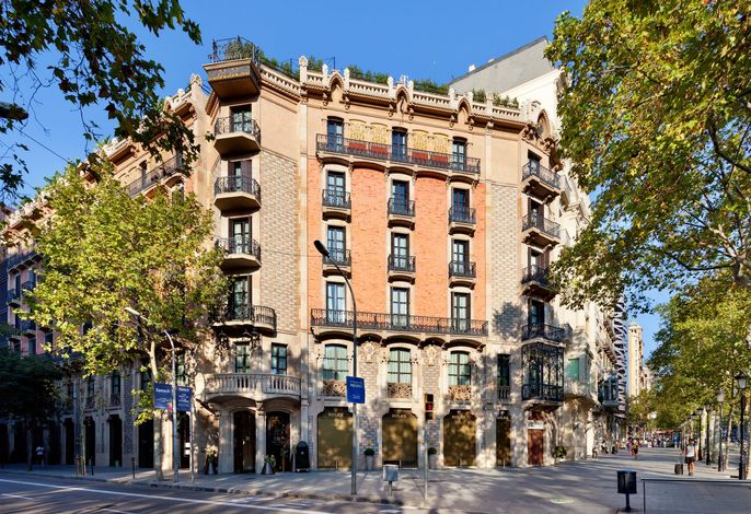 Monument Hotel