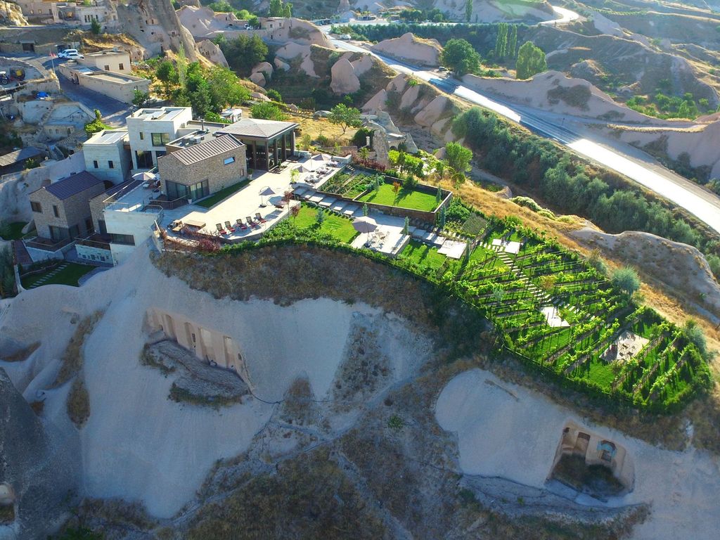 Ariana Sustainable Luxury Lodge