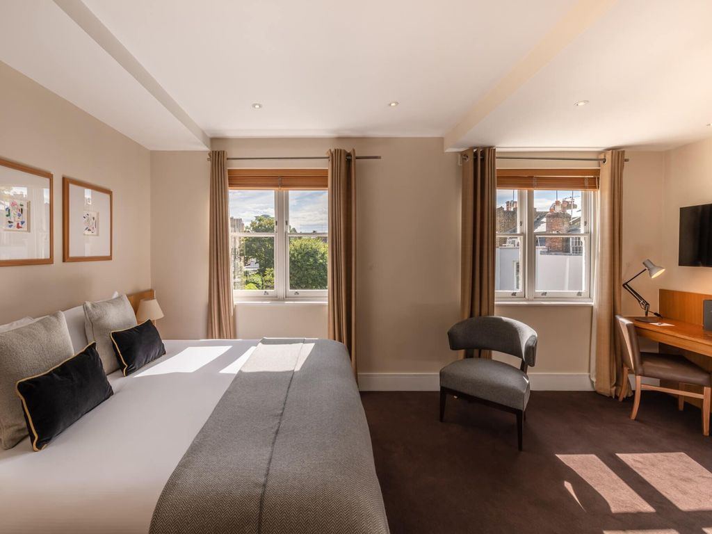 The Resident Kensington