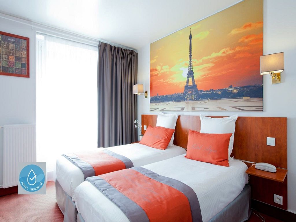 Alyss Saphir Cambronne Eiffel Cambronne Eiffel