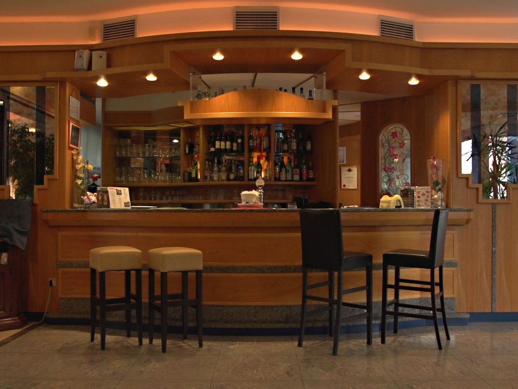 Ambassador Suite Hotel