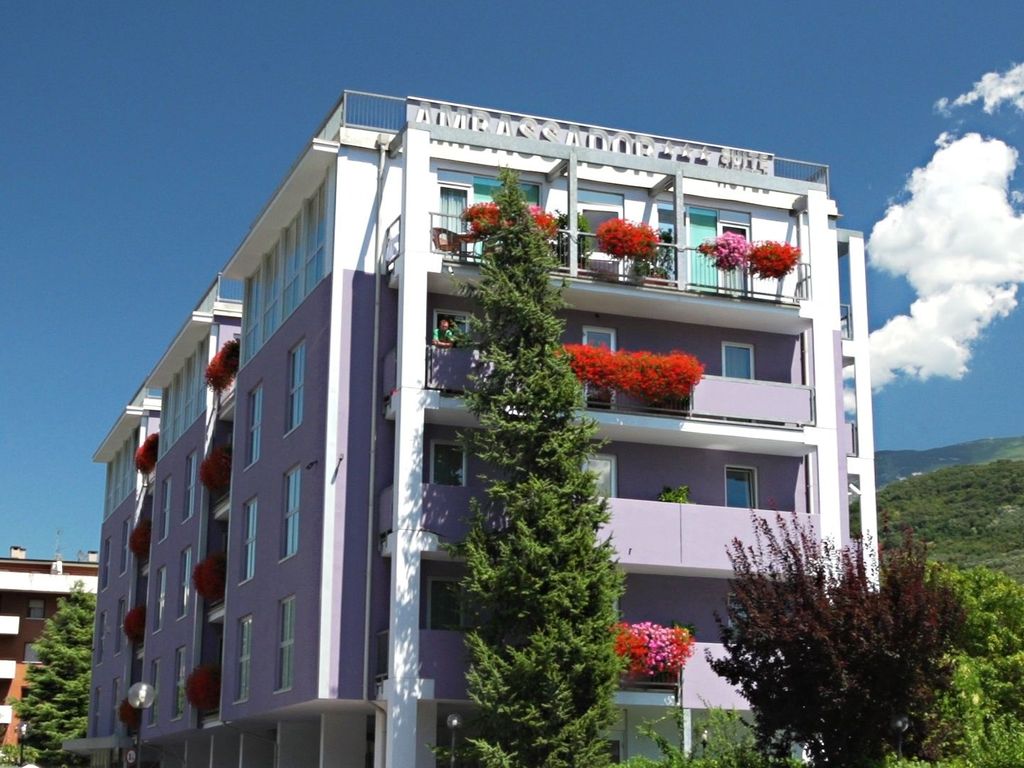 Ambassador Suite Hotel