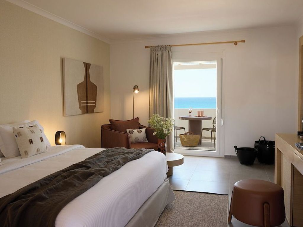 Golden Milos Beach House by Domotel